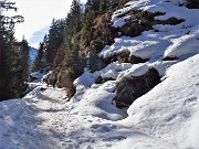 68 In comoda discesa su neve rammollita baciati dal sole
